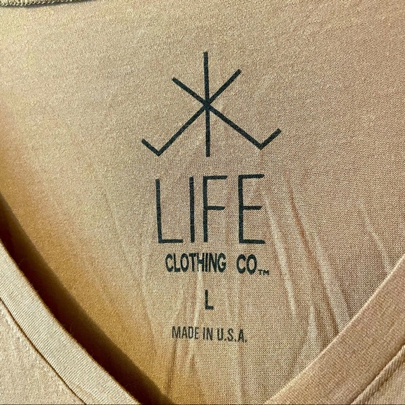 Desert V-Neck Top - Picture 3 of 3